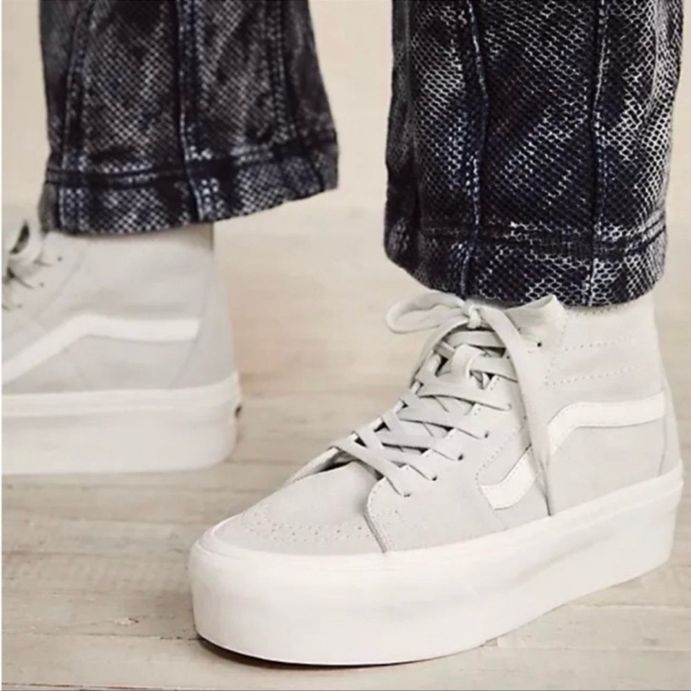 Vans Women’s SOFT SUEDE SK8-HI TAPERED STACKFORM SHOE size 6.5 - Picture 3 of 16